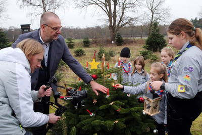 In diesen Tagen braucht es Menschen, die das Friedenslicht aus Bethlehem weiterreichen.
