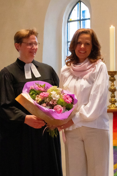 Kreispfarrerin Birte Wielage würdigte die umfassende Erfahrung und das unermüdliche Engagement von Birte Rüder.