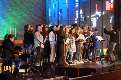 Musikwerkstatt von Kirchenmusik und Popkonzept in der Ev.-Luth. Kirche in Oldenburg in der Oldenburger Versöhnungskirche.