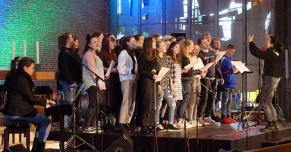 Musikwerkstatt von Kirchenmusik und Popkonzept in der Ev.-Luth. Kirche in Oldenburg in der Oldenburger Versöhnungskirche.