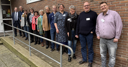 Der neu gewählte Kreiskirchenrat mit den Synodalen (von links) Muther, Buss, Keese, Brandt, Benavidez, Pieper, Suhr, Ahrens, Feuerhake, Henken, Krauel, Götze.