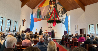 Unter dem Motto „Perfekt unperfekt – Gott sagt Ja“ fand am vierten Advent, 21. Dezember, ein Radio-Gottesdienst in der Evangelisch-lutherischen Auferstehungskirche in Steinfeld statt.