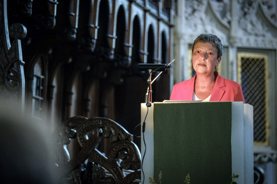Landtagspräsidentin Hanna Naber betonte: In Zeiten der Orientierungslosigkeit brauche der Staat die Kirche. 