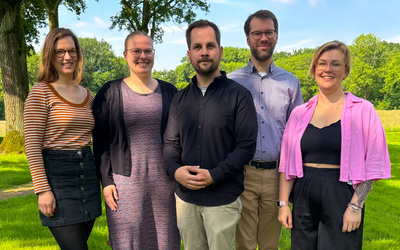 Am Sonntag, 16 Juni, werden (v.l.) Pfarrerin Anna Menke, Pfarrerin Lisa Bock, Pfarrer Tim Franke, Pfarrer Johann Lehmhaus und Pfarrerin Saskia Schoof von Bischof Thomas Adomeit in der Oldenburger St.-Lamberti-Kirche ordiniert.